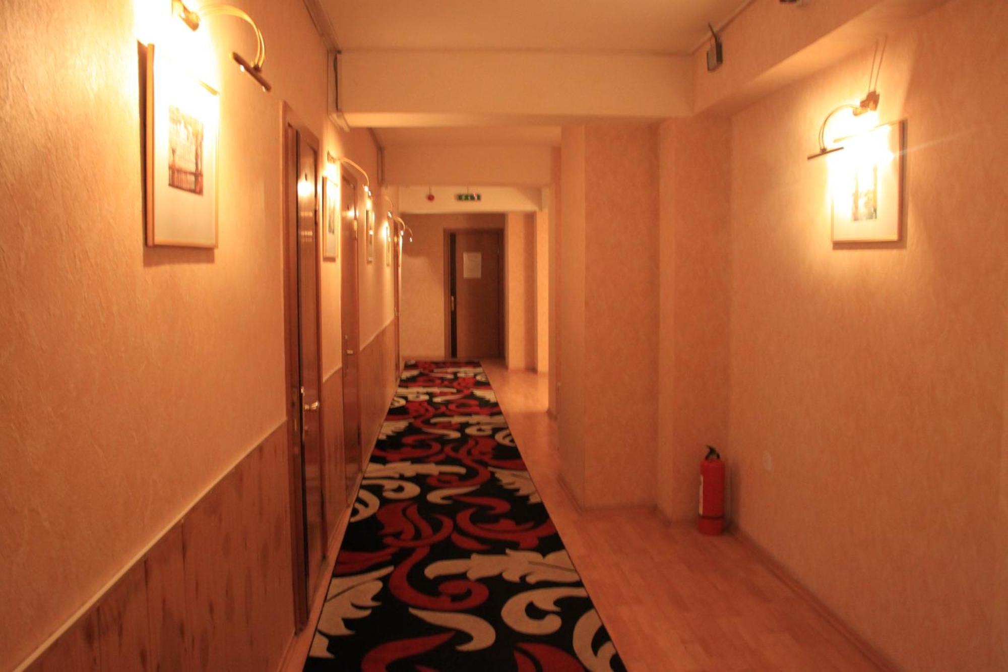 Gallery Hotel Baku Exterior foto