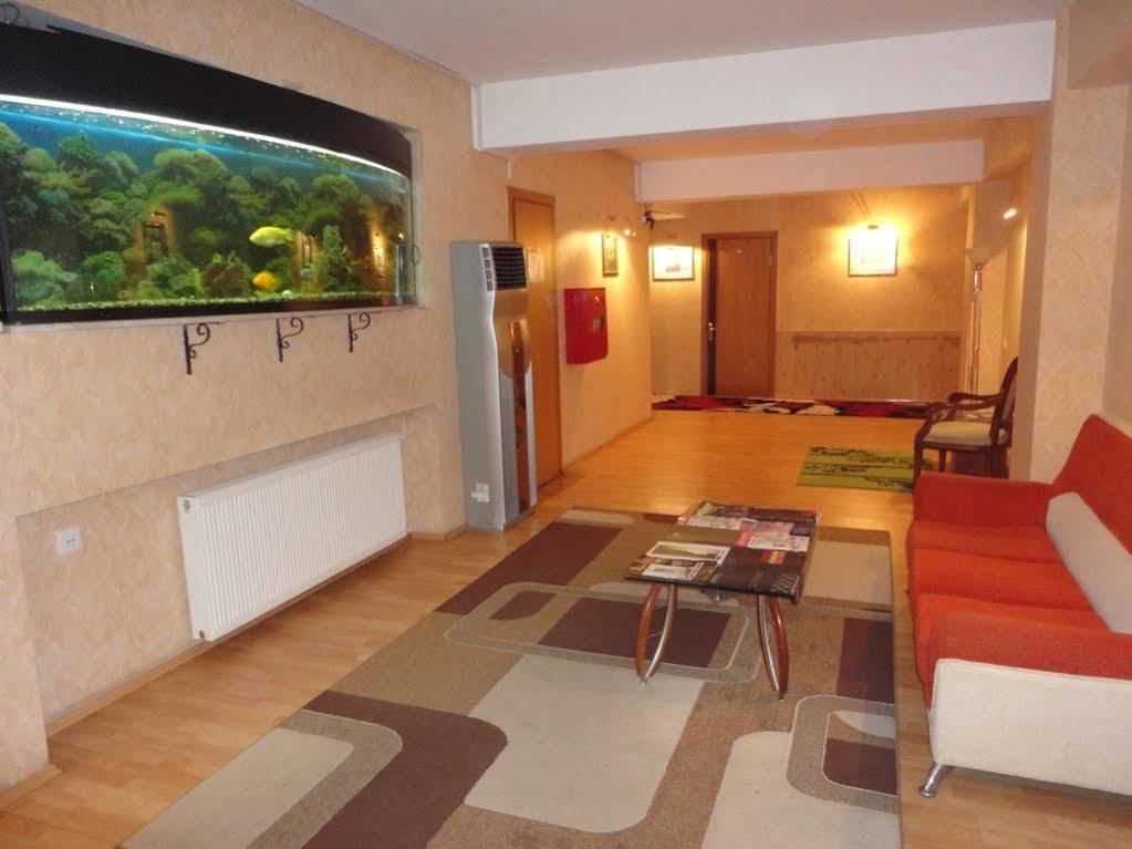 Gallery Hotel Baku Exterior foto